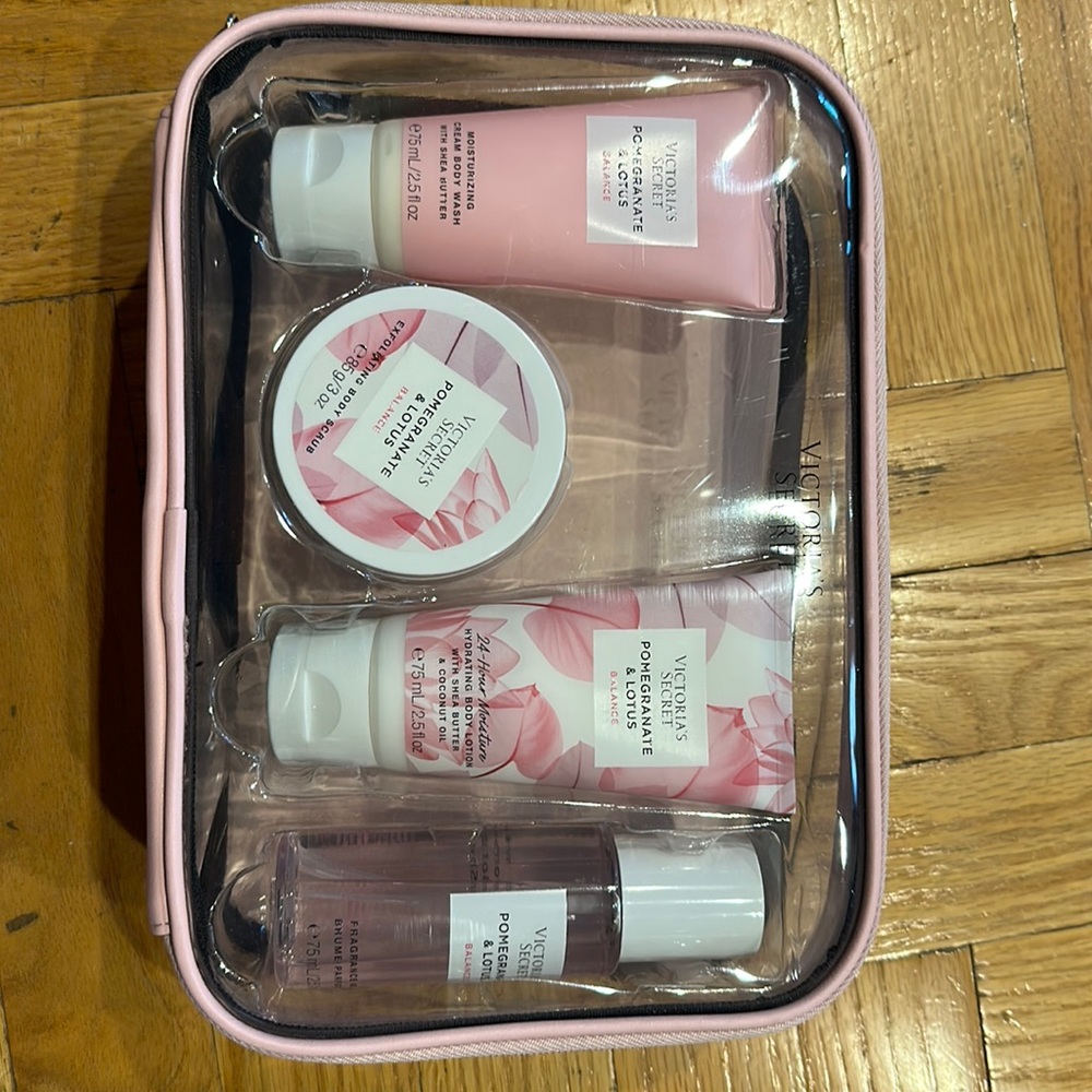 Victoria Secrets Skin Care Set
